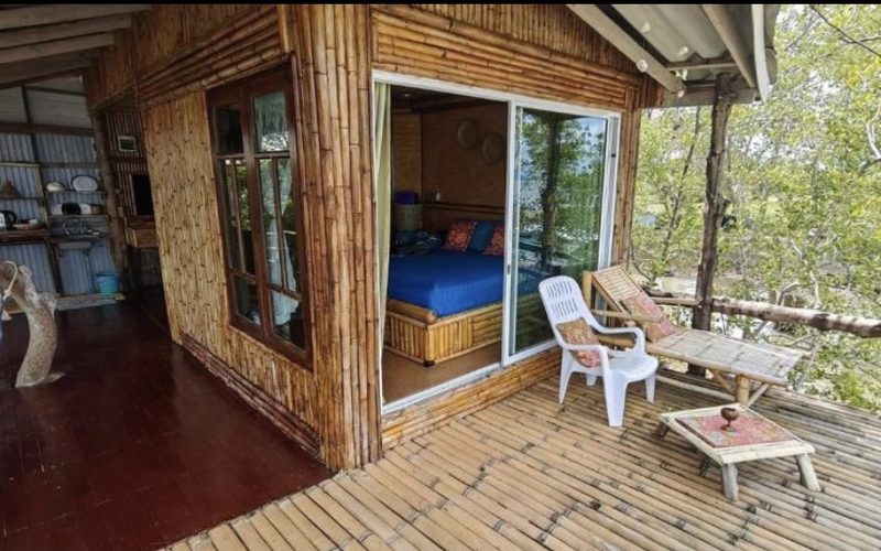 Deep House Seaview