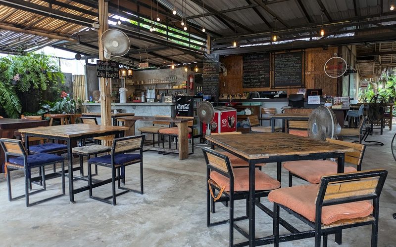 Hidden Tree Cafe & Restaurant