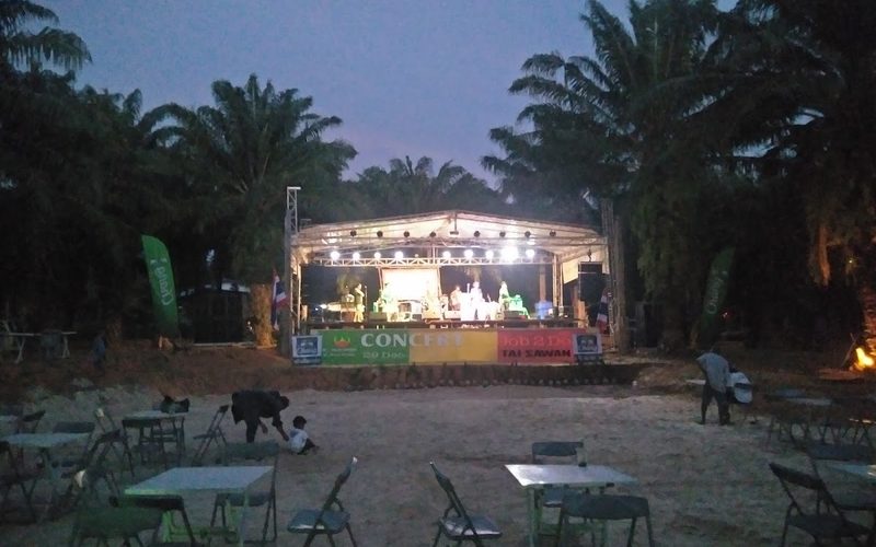 Independent Bar Palm Garden