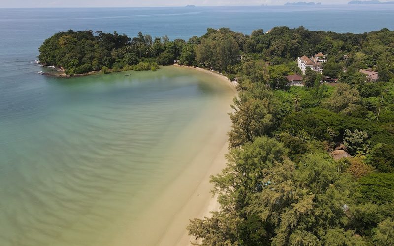 Kaw Kwang Beach