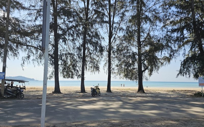 Kaw Kwang Beach