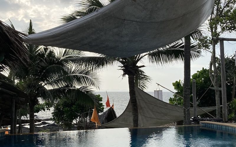Rock Beach Bar