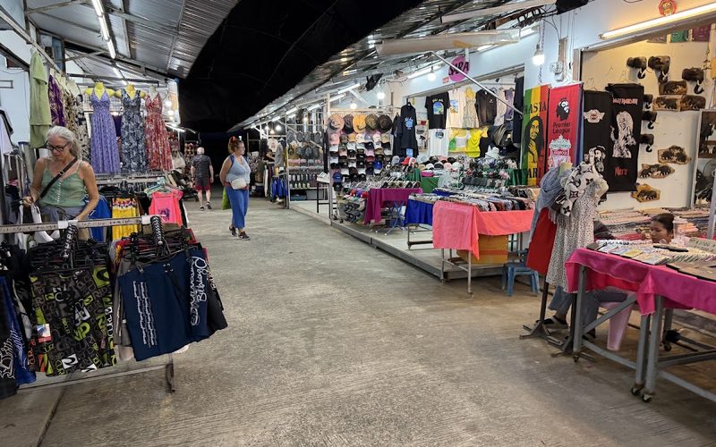 Saladan Walking Street